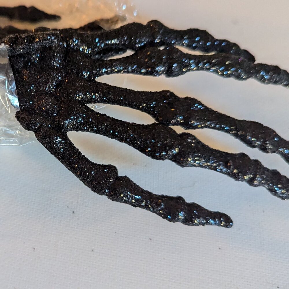 NWT 3 Skeleton Hands Black Glitter Floral Pick Ashland Goth Halloween Decoration